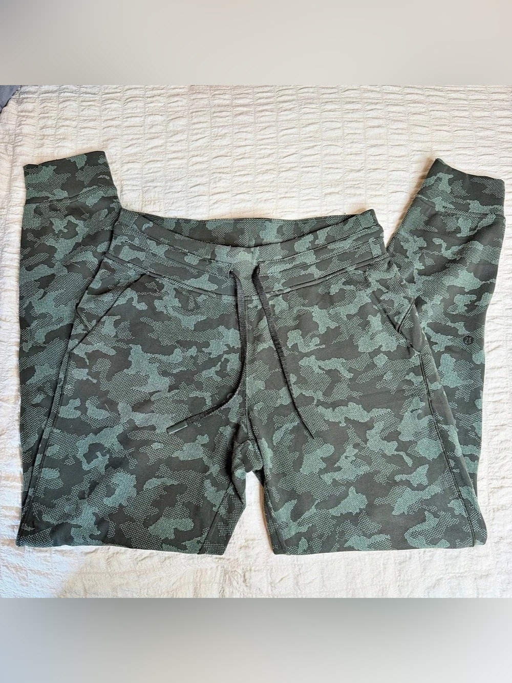 lululemon Ready to Rulu Jogger Camo Green & Black Size 8